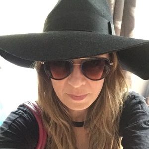 Meet your Posher, Tracey